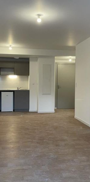 Location Appartement 2 pièces 42m² POITIERS 86000 - Photo 1
