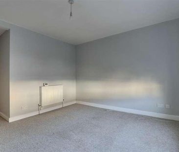 New Road, Portsmouth, PO2 - Photo 1