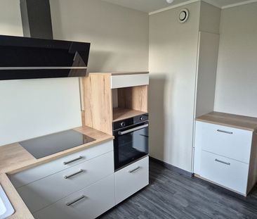 A LOUER Appartement 50000 Saint-lo 5 pièce(s) 99 m2 - Photo 2