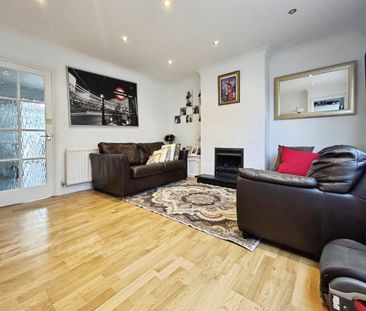 3 bedroom semi-detached house to rent - Photo 5