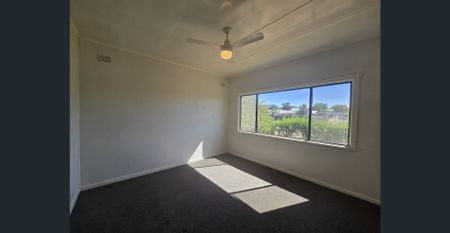 3 bedrooms in West location - Photo 3