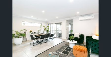 Stunning 4-Bedroom Home in Greenvale - Photo 2