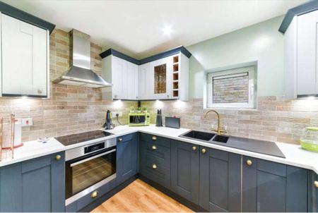 Boardwalk Place, London, E14 5SH - Photo 5