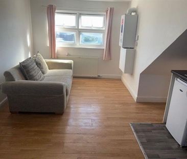 Flat , Princess Street, Luton - Photo 4