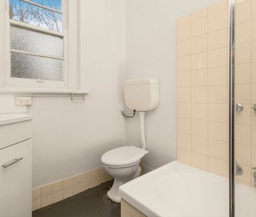 Thinking of selling? Contact our agent - Photo 5