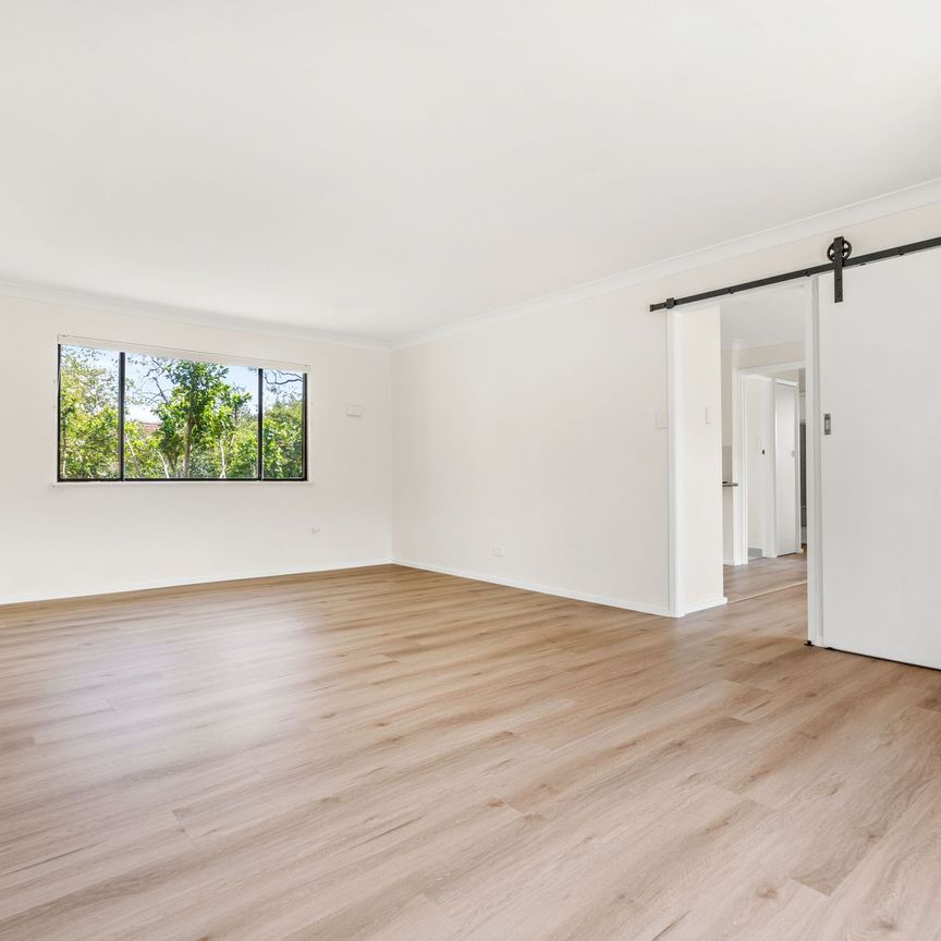 Refurished home in Central and convenient location - Photo 1