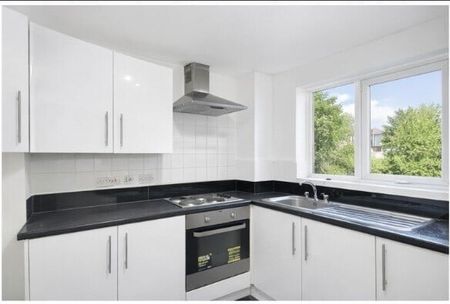 Sheppard Close EN1 4HN, Property for rent - Photo 3