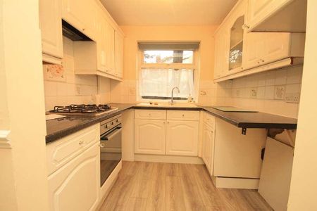 Fitzwalter Road, Norfolk Park, Sheffield, S2 - Photo 2