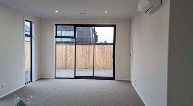 Charming 3BR Home in Chartwell! - Photo 1