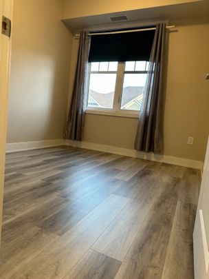 For Lease - 276 Gatwick Drive Unit# 304, Oakville, Ontario - Photo 1