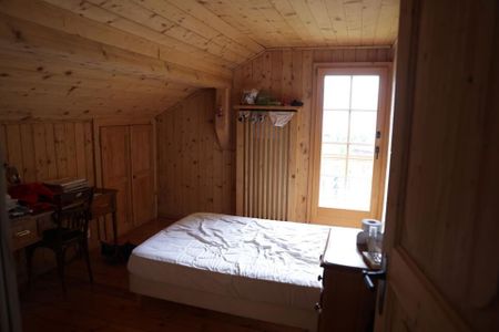 Très beau chalet individuel jouissant d'un grand jardin à seulement 5 minutes de Crans-Montana - Foto 2