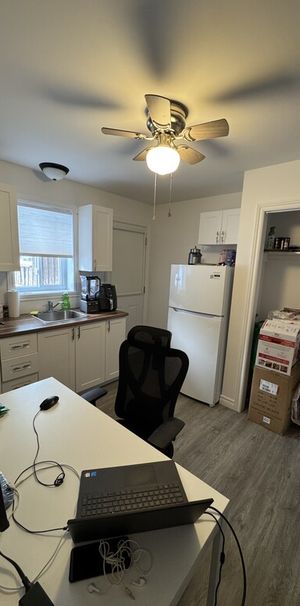 3 1/2 Poêle/frig, Elec, Chauf Inclus, 1e - Photo 1
