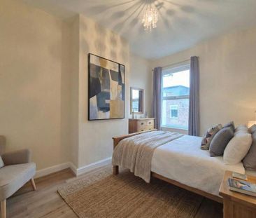 2 bedroom terraced house to rent - Photo 4