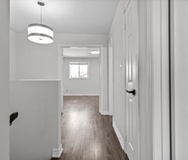 For Lease - 32 Michael Crescent, Barrie, Ontario - Photo 5