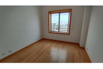 Apartamento T1+1 em Porto