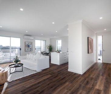 Modern & Central Living - Photo 1