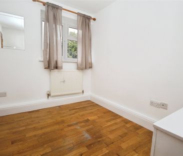 Avenue Road, London, SE25 4EA - Photo 2