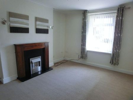 2 bedroom semi-detached house to rent - Photo 4