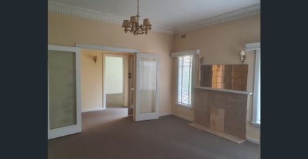 Well-Presented Three-Bedroom Family Home in Prime Location - Photo 3