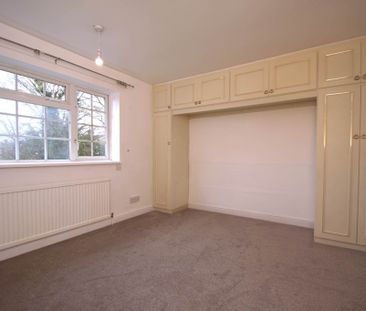 3 bed House for rent - Photo 3