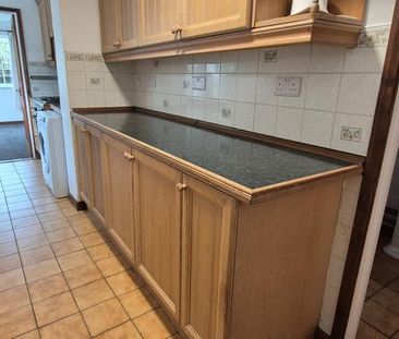 3 bedroom terraced house to rent - Photo 5