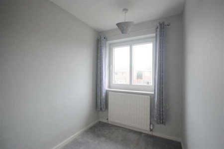 Chessington Crescent, Trentham, Stoke-on-trent, ST4 - Photo 3