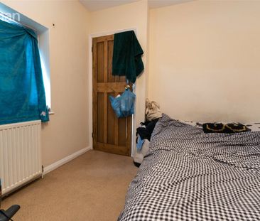 5 bedroom semi-detached house to rent - Photo 5