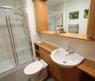 Queens Crescent, Top Floor, AB15 - Photo 2
