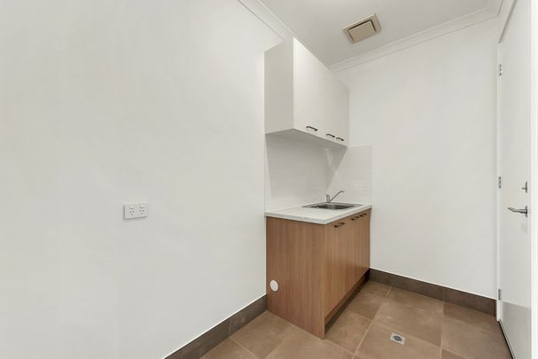 Newly Built, Modern and Move-In Ready - Photo 1