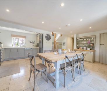Charming detached Grade II listed cottage in sought after Boxford v... - Photo 5