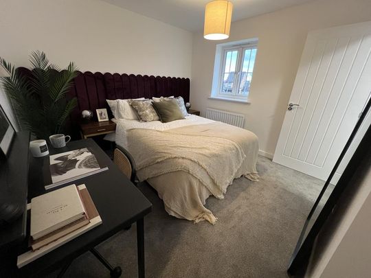 3 bedroom semi-detached house to rent - Photo 1