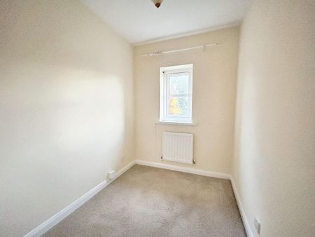 3 bedroom terraced house to rent - Photo 5