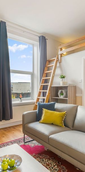 2 VICTORIA TERRACE Leeds - LS3 1BX - Photo 1