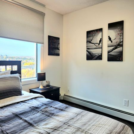 1516, 1121 6 Ave, SW, Calgary, AB - Photo 2