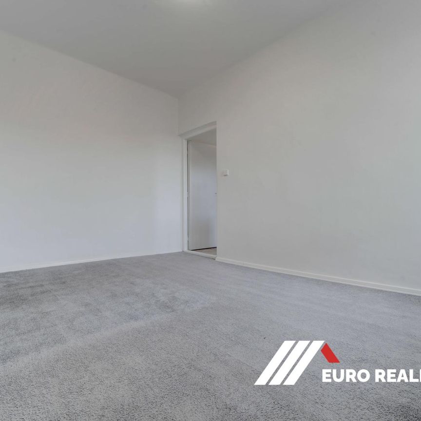 Pronájem rodinného domu 76 m², Podvesná XIV 1451, Zlín - Photo 1
