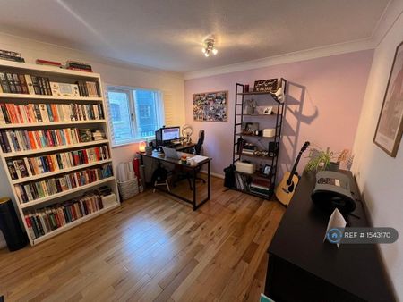 2 bedroom maisonette to rent - Photo 2