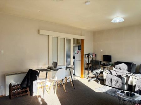 3/112 Champion St | $495 weekly - Photo 3