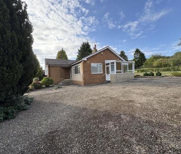 2 bedroom bungalow to rent - Photo 2