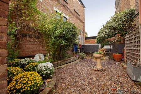 3 bedroom maisonette to rent - Photo 5