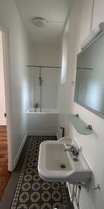 Location Appartement 2 pièces 39m² - Photo 4