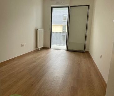 Location Appartement 4 pièces 78m² - Photo 2