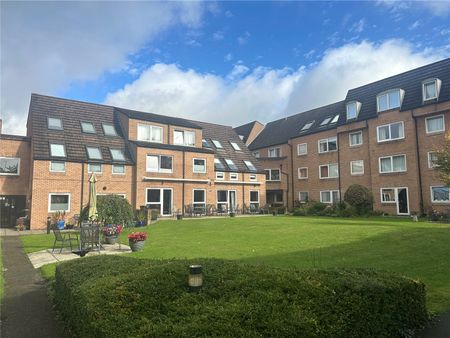 Mount Hermon Road, Woking, Surrey, GU22 7XG - Photo 2