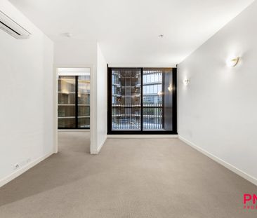 Modern Two Bedroom Apartment in a Prime St Kilda Road Location - Photo 1