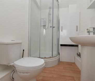 1 bedroom flat to rent - Photo 6