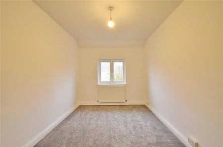 2 bedroom semi-detached house to rent - Photo 3