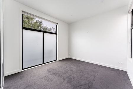 6/16A Leonard Crescent, Ascot Vale VIC 3032 - Photo 4