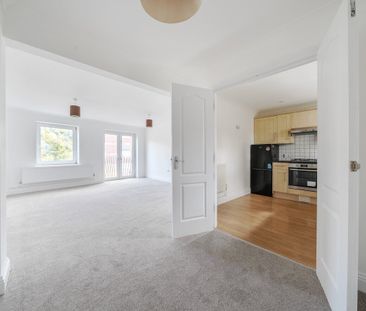 Dacre Park, Lewisham, London, SE13 - Photo 2