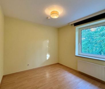 SchÃ¶ne 2,5-Zimmer-Whg. mit Balkon u. Garage in zentraler Lage //Bo... - Photo 3