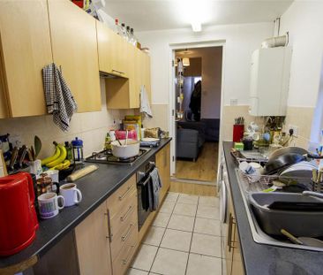 6 bedroom house to rent - Photo 4