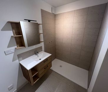 Location Appartement 3 pièces 78m² - Photo 6